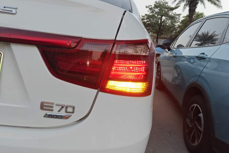 Used Dongfeng Aeolus E60 2021 500 Cougar Edition Exterior 6