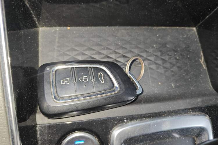 Used Dongfeng Aeolus E60 2021 500 Cougar Edition Interior 1