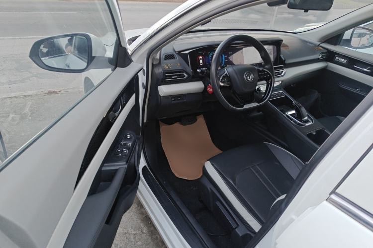 Used Dongfeng Aeolus E60 2021 500 Cougar Edition Interior 3