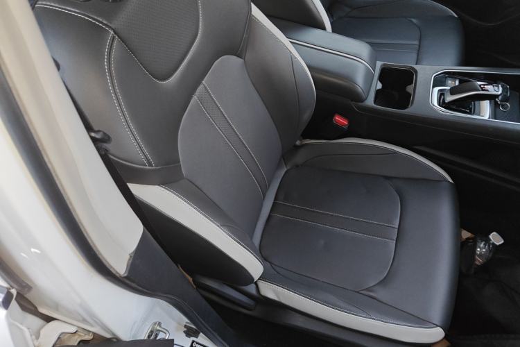 Used Dongfeng Aeolus E60 2021 500 Cougar Edition Right Front Seat