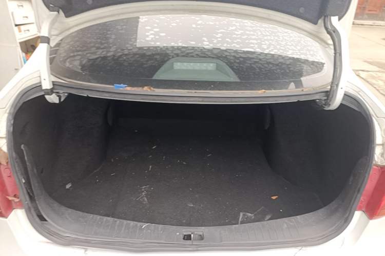 Used Dongfeng Aeolus E60 2021 360H Beauty Leopard Edition Trunk