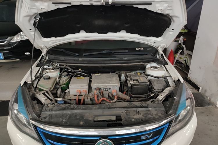 Used Dongfeng Aeolus E70 2018 Super-Intelligent Edition Engine Bay