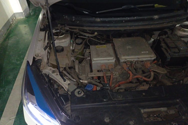 Used Dongfeng Aeolus E70 2018 Super-Intelligent Edition Engine Bay Right