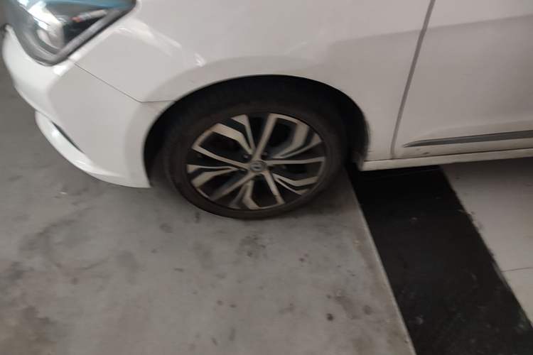 Used Dongfeng Aeolus E70 2018 Super-Intelligent Edition Exterior 4