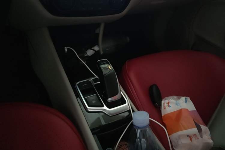 Used Dongfeng Aeolus E70 2018 Super-Intelligent Edition Gear Lever