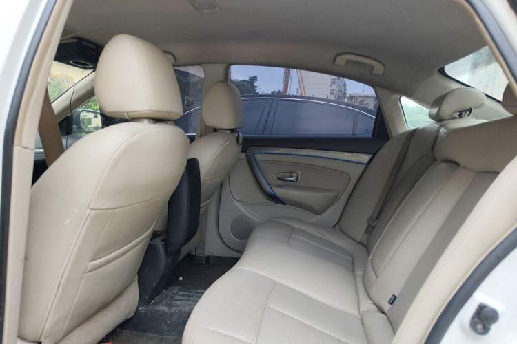 Used Dongfeng Aeolus E70 2018 Super-Enjoyment Edition Left Rear Seat
