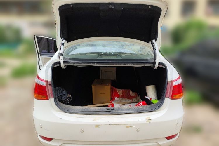 Used Dongfeng Aeolus E70 2018 Super-Enjoyment Edition Trunk