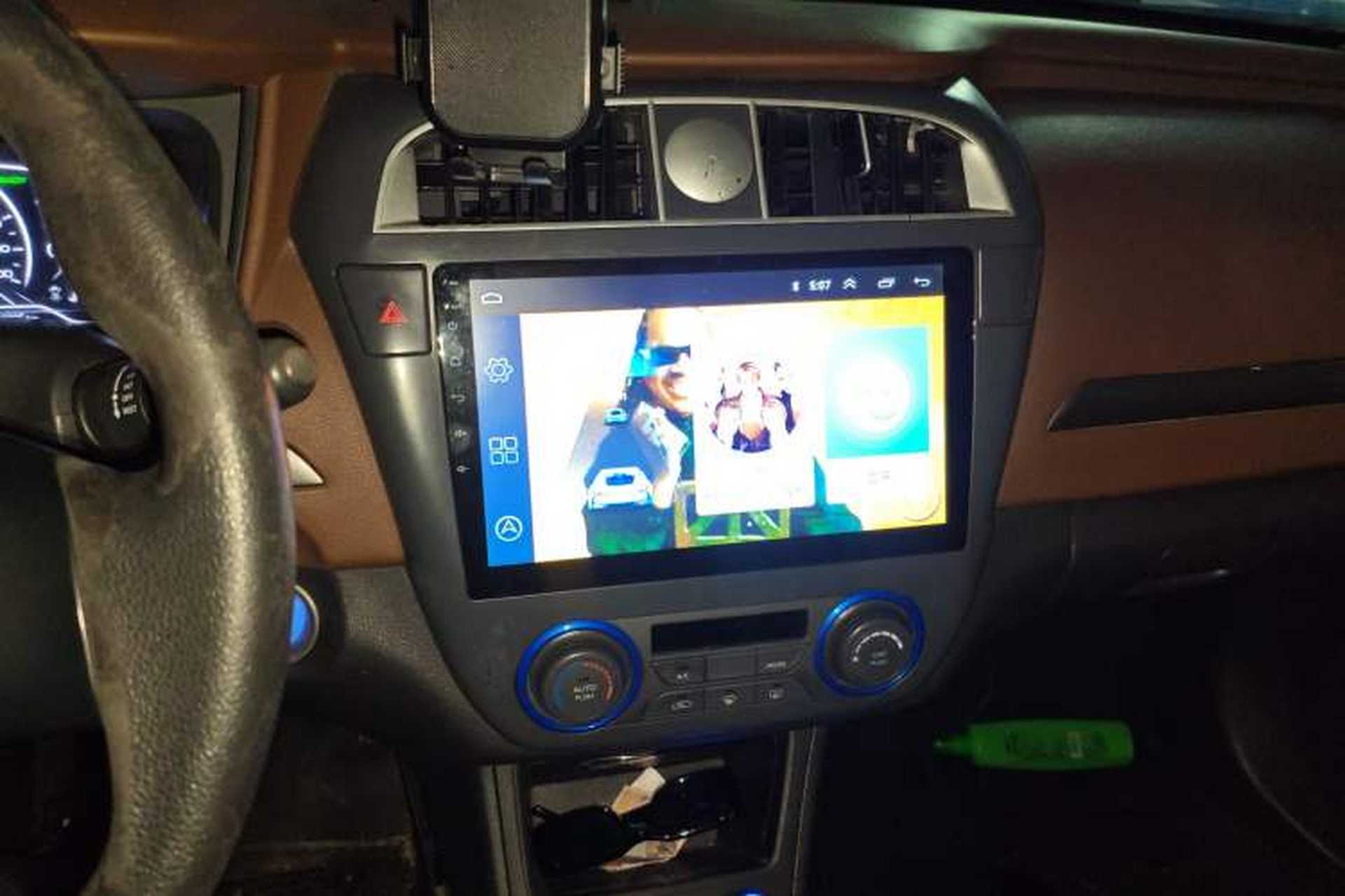 Used Dongfeng Aeolus E70 2019 500 Ultra-Comfort Edition Audio And AC Panel
