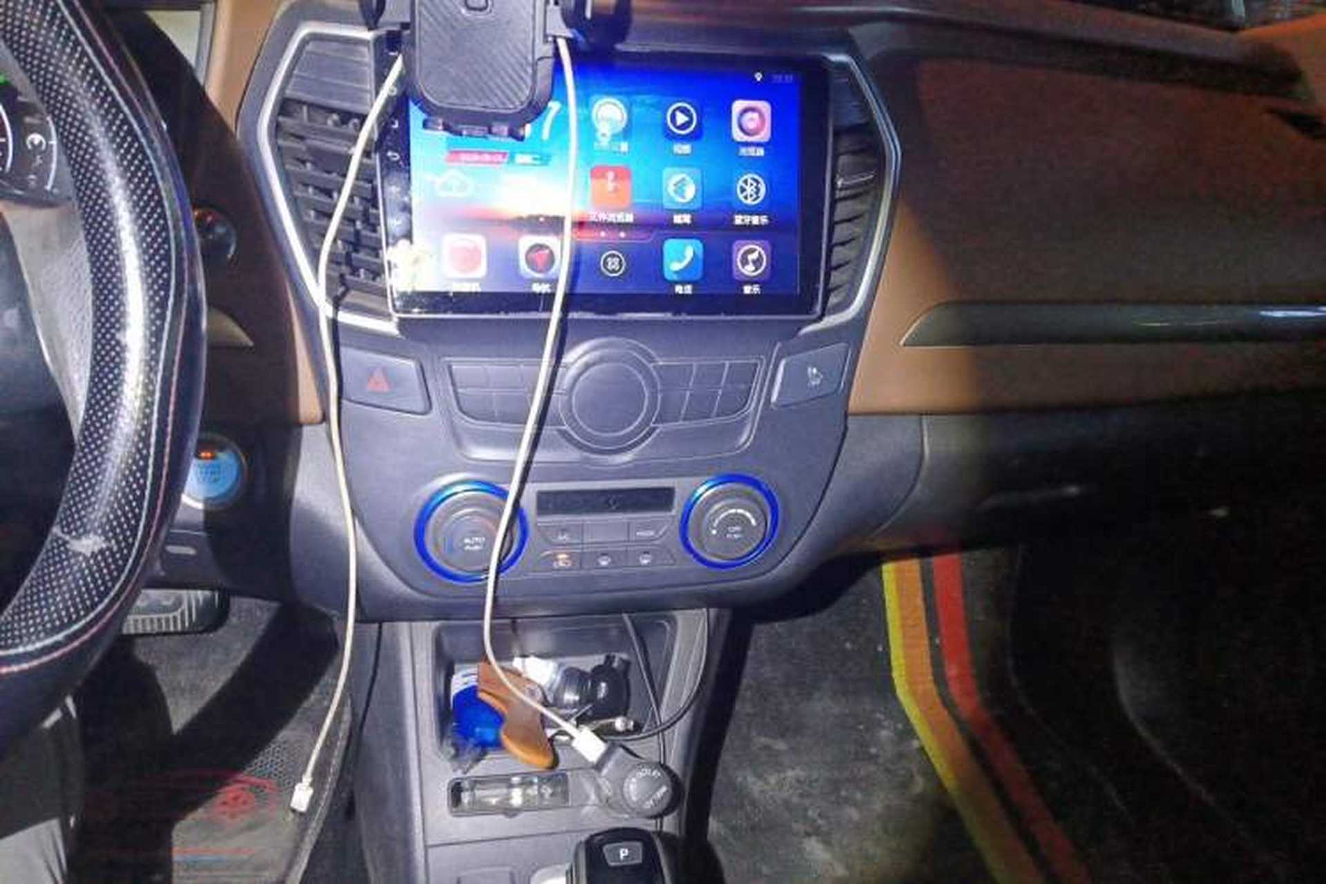 Used Dongfeng Aeolus E70 2019 500 Ultra-Comfort Edition Audio And AC Panel