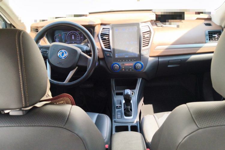 Used Dongfeng Aeolus E70 2019 500 Ultra-Comfort Edition Center Console