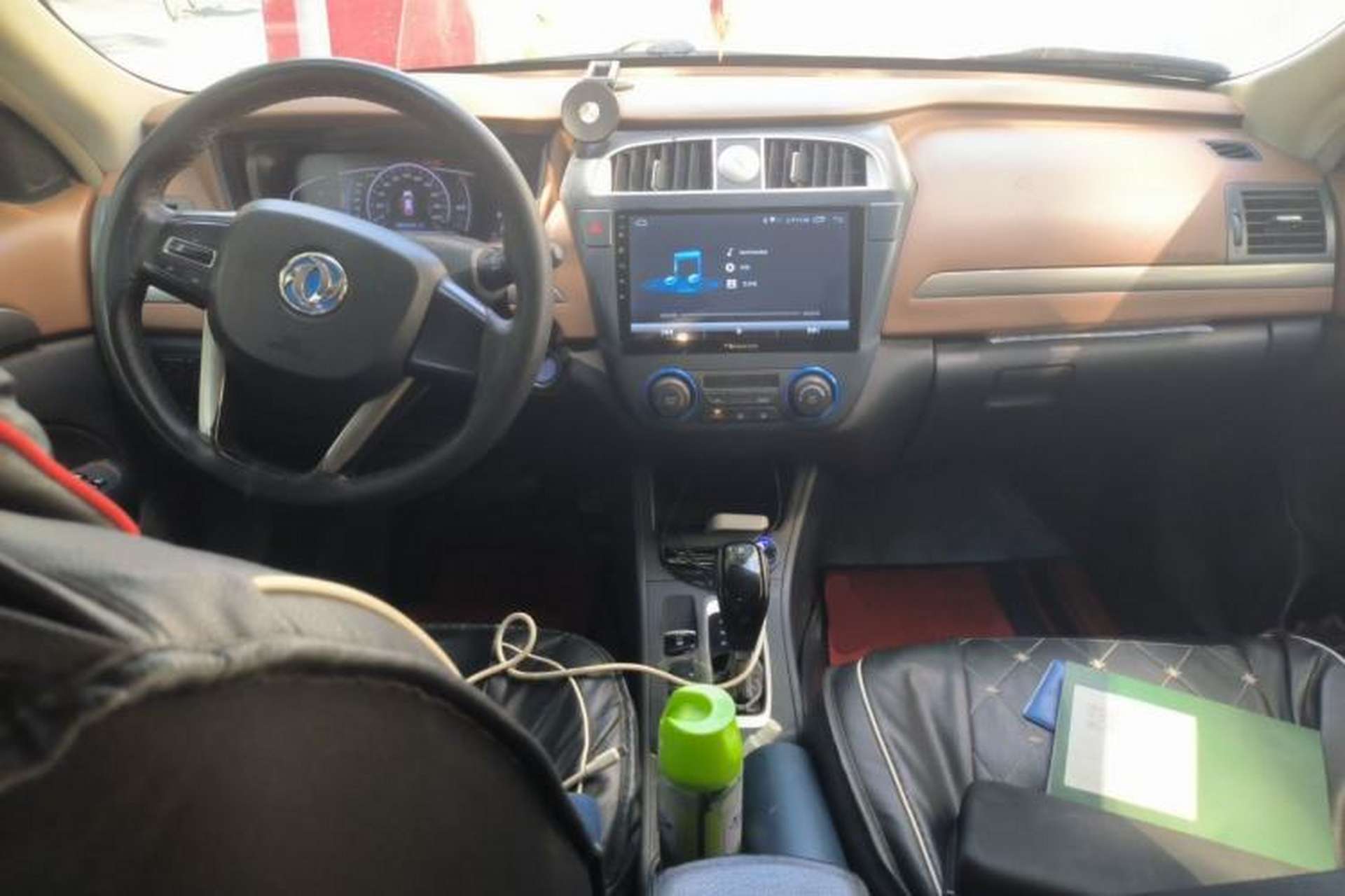 Used Dongfeng Aeolus E70 2019 500 Ultra-Comfort Edition Center Console