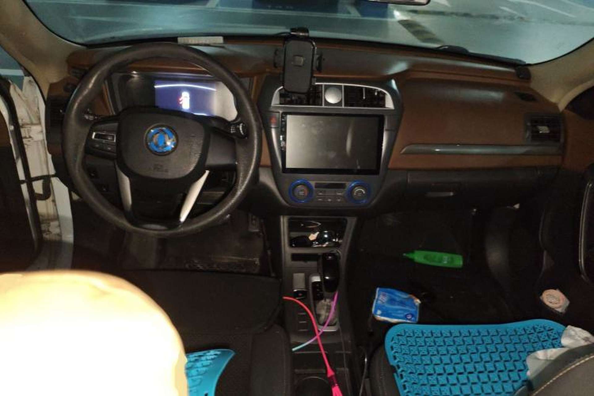 Used Dongfeng Aeolus E70 2019 500 Ultra-Comfort Edition Center Console