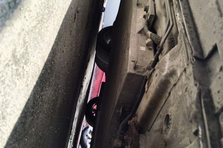 Used Dongfeng Aeolus E70 2019 500 Ultra-Comfort Edition Chassis Front Right