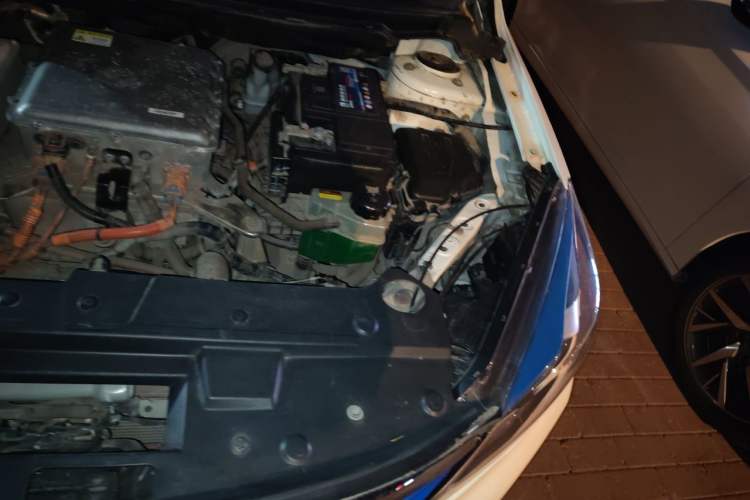 Used Dongfeng Aeolus E70 2019 500 Ultra-Comfort Edition Engine Bay Left