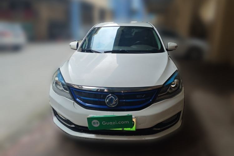 Used Dongfeng Aeolus E70 2019 500 Ultra-Comfort Edition Front