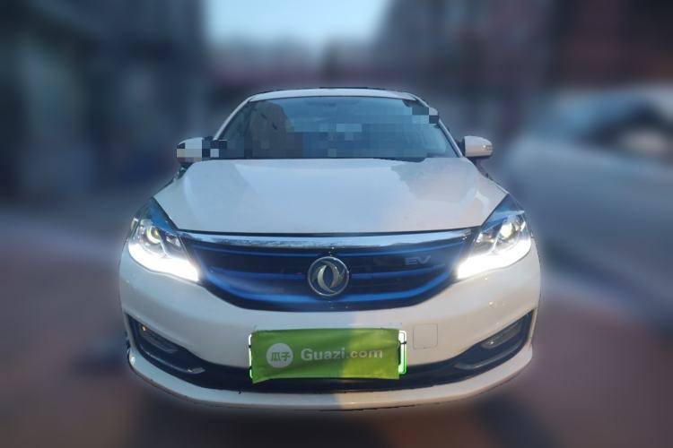 Used Dongfeng Aeolus E70 2019 500 Ultra-Comfort Edition Front