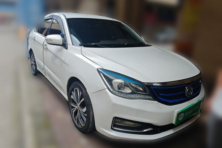 Used Dongfeng Aeolus E70 2019 500 Ultra-Comfort Edition Front Right 45 Deg