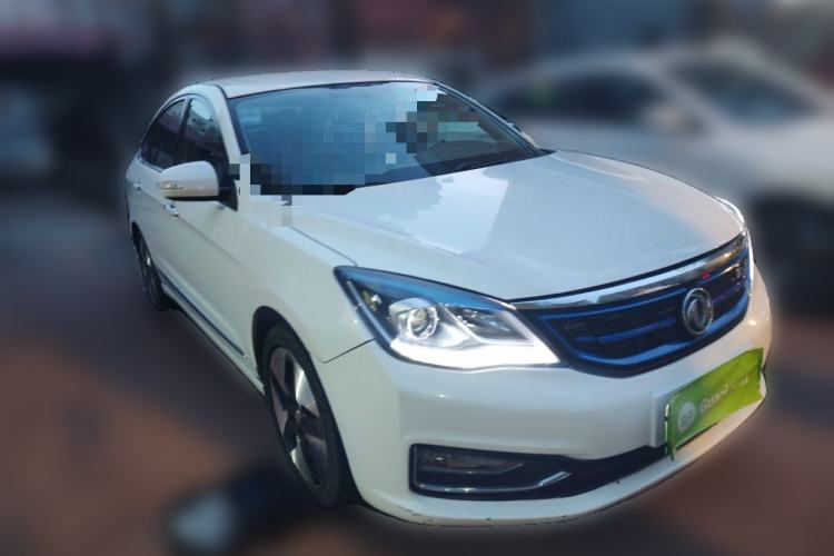 Used Dongfeng Aeolus E70 2019 500 Ultra-Comfort Edition Front Right 45 Deg