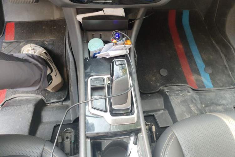 Used Dongfeng Aeolus E70 2019 500 Ultra-Comfort Edition Gear Lever