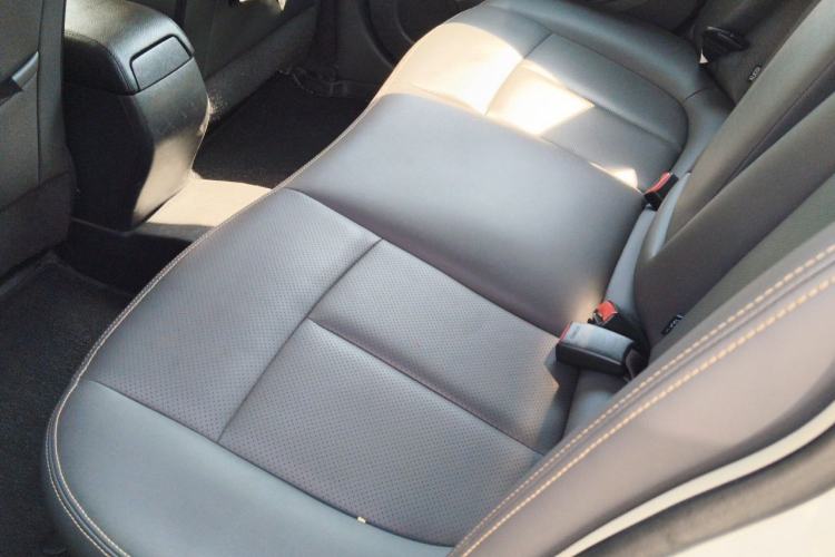 Used Dongfeng Aeolus E70 2019 500 Ultra-Comfort Edition Left Rear Seat