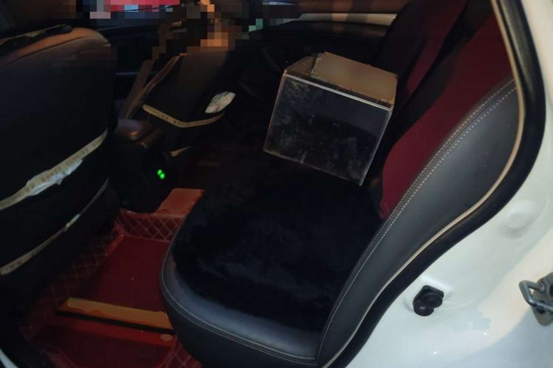 Used Dongfeng Aeolus E70 2019 500 Ultra-Comfort Edition Left Rear Seat