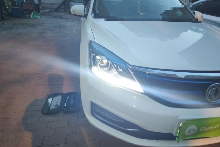 Used Dongfeng Aeolus E70 2019 500 Ultra-Comfort Edition Right Front Headlight