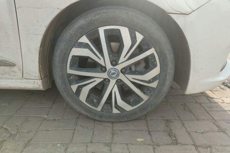 Used Dongfeng Aeolus E70 2019 500 Ultra-Comfort Edition Right Front Wheel Hub