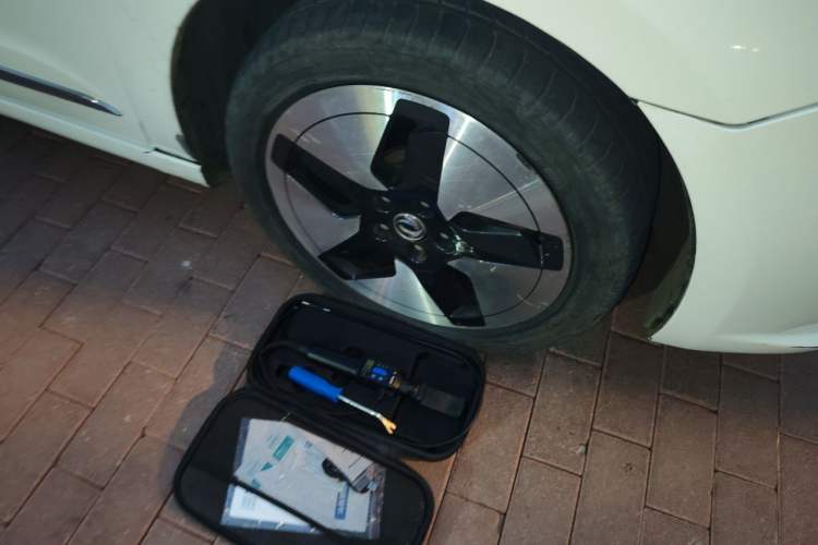 Used Dongfeng Aeolus E70 2019 500 Ultra-Comfort Edition Right Front Wheel Hub