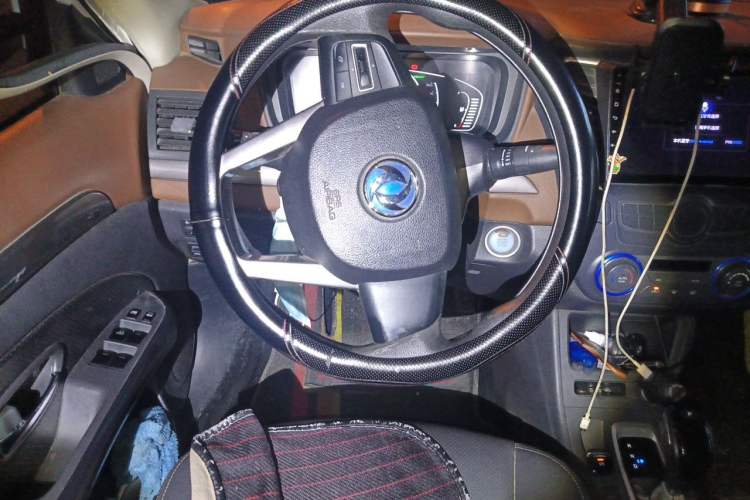 Used Dongfeng Aeolus E70 2019 500 Ultra-Comfort Edition Steering Wheel