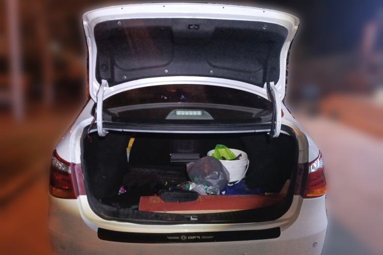 Used Dongfeng Aeolus E70 2019 500 Ultra-Comfort Edition Trunk