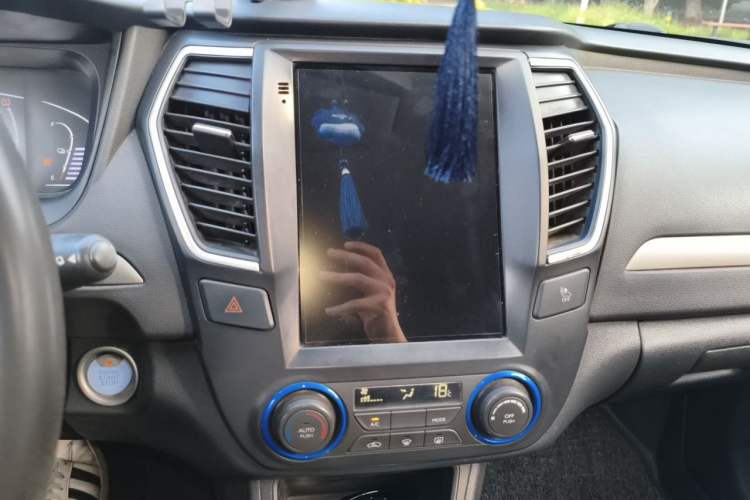 Used Dongfeng Aeolus E70 2020 500 Supreme Edition Audio And AC Panel