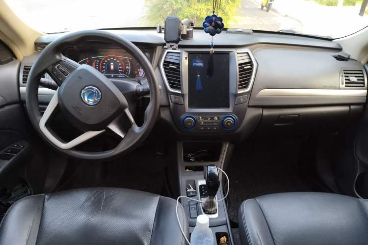 Used Dongfeng Aeolus E70 2020 500 Supreme Edition Center Console