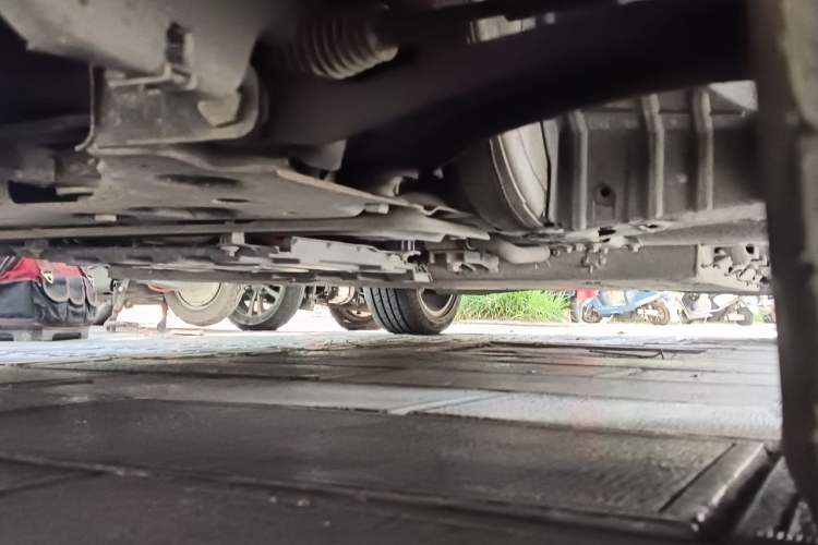 Used Dongfeng Aeolus E70 2020 500 Super Delight Edition Chassis Front Left
