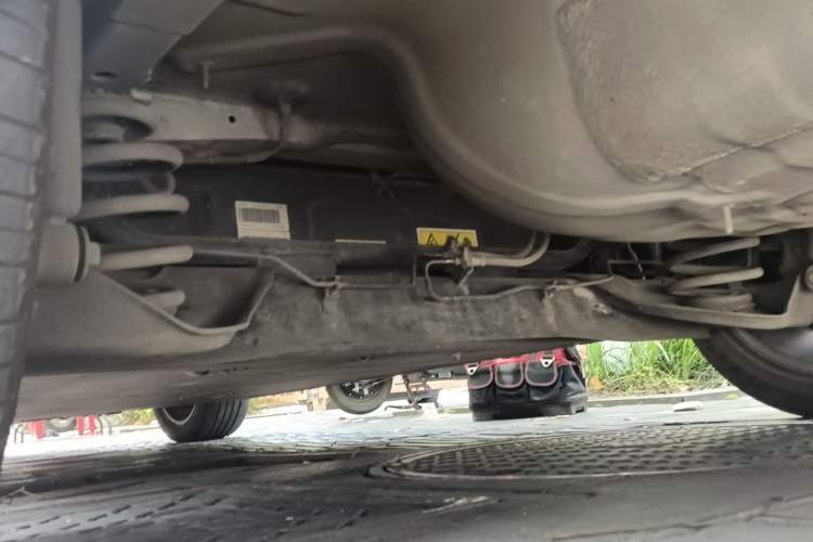 Used Dongfeng Aeolus E70 2020 500 Super Delight Edition Chassis Rear Left