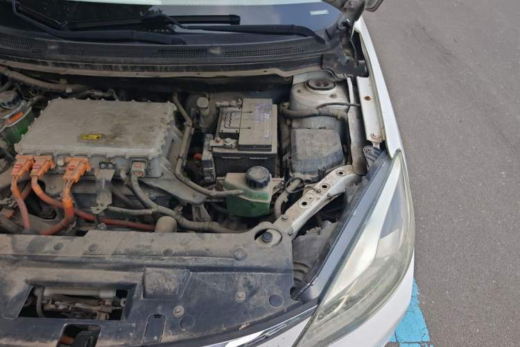 Used Dongfeng Aeolus E70 2020 500 Super Delight Edition Engine Bay Left