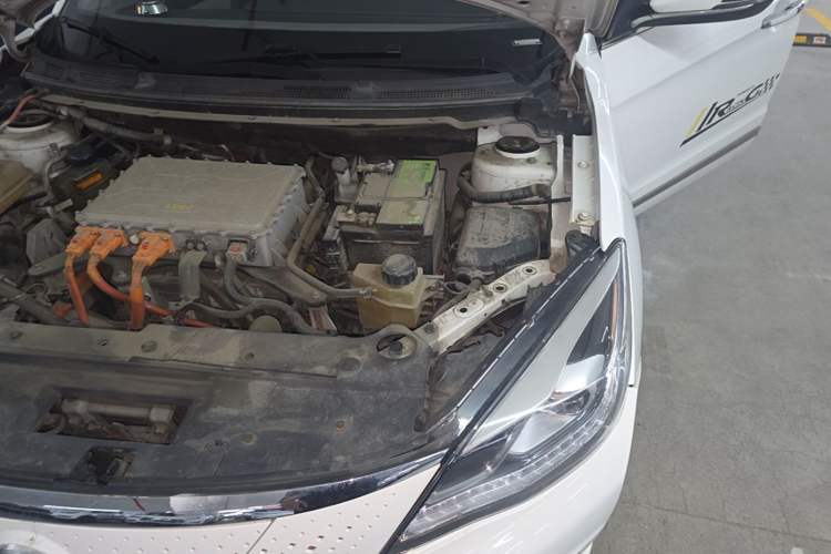 Used Dongfeng Aeolus E70 2020 600 Super Delight Edition Engine Bay Left