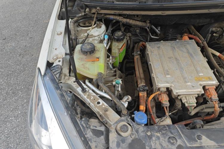 Used Dongfeng Aeolus E70 2020 500 Super Delight Edition Engine Bay Right