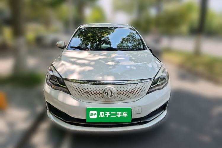Used Dongfeng Aeolus E70 2020 500 Super Delight Edition Front