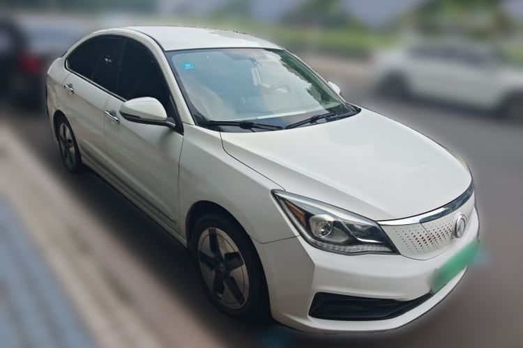Used Dongfeng Aeolus E70 2020 500 Super Delight Edition Front Right 45 Deg
