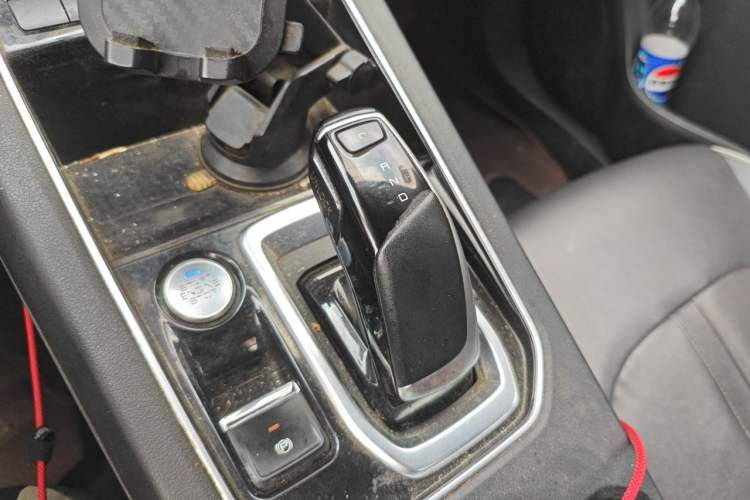 Used Dongfeng Aeolus E70 2020 500 Super Delight Edition Gear Lever