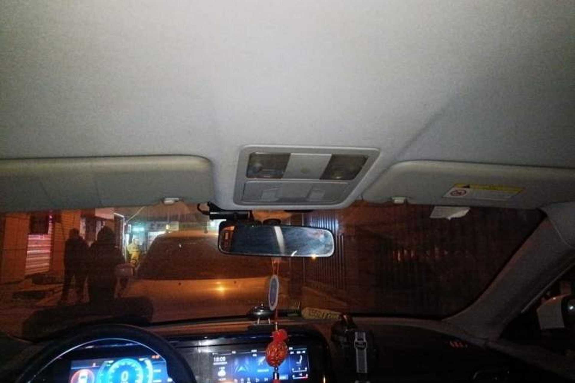 Used Dongfeng Aeolus E70 2020 500 Supreme Edition Headliner