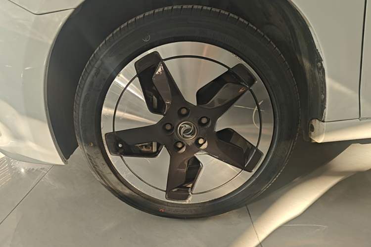 Used Dongfeng Aeolus E70 2020 500 Supreme Edition Left Front Wheel Hub