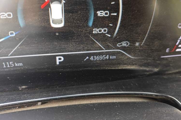 Used Dongfeng Aeolus E70 2020 500 Super Delight Edition Odometer Close Up