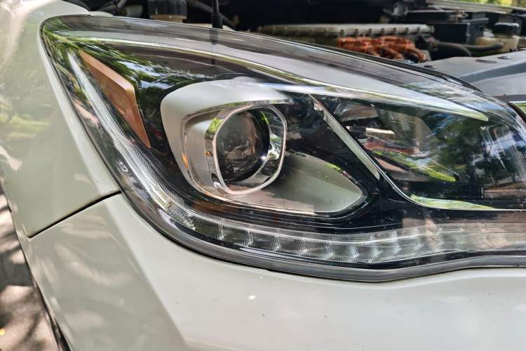 Used Dongfeng Aeolus E70 2020 500 Super Delight Edition Right Front Headlight