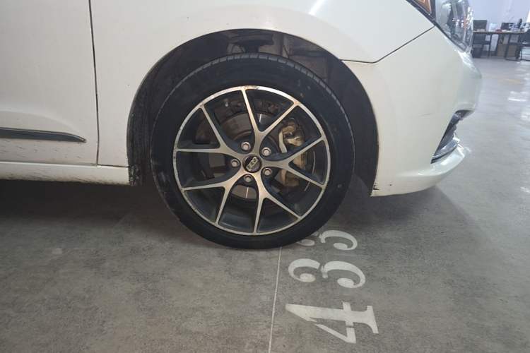 Used Dongfeng Aeolus E70 2020 600 Super Delight Edition Right Front Wheel Hub
