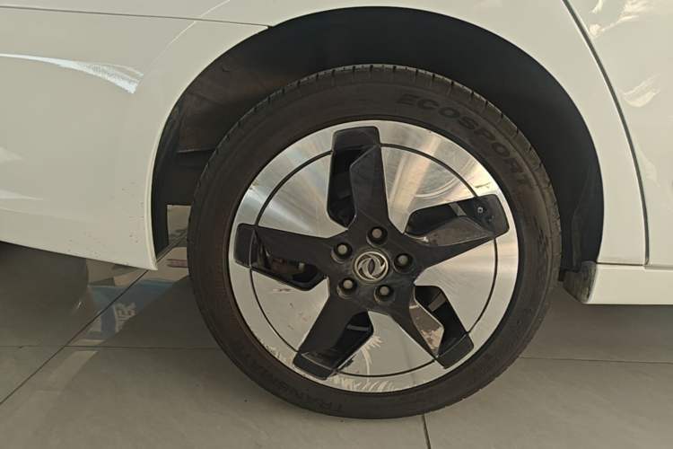 Used Dongfeng Aeolus E70 2020 500 Supreme Edition Right Rear Wheel Hub