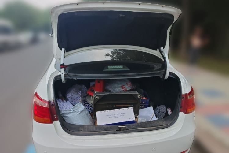 Used Dongfeng Aeolus E70 2020 500 Super Delight Edition Trunk