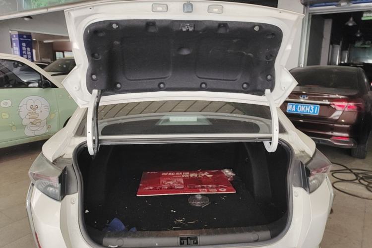 Used Dongfeng Aeolus E70 2020 500 Supreme Edition Trunk