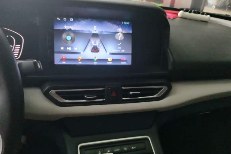 Used Dongfeng Aeolus E70 2021 Revised Version 3 500 Ultra-Comfort Edition Audio And AC Panel