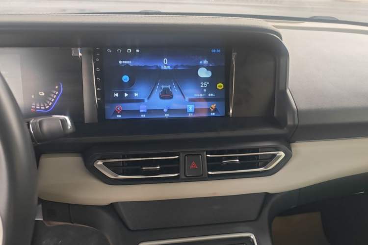 Used Dongfeng Aeolus E70 2021 Revised Version 3 500 Ultra-Comfort Edition Audio And AC Panel